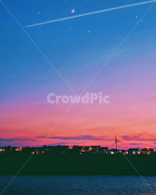 풍차,포구마을,마무리,달,별,마을,바다마을,시골,마을,풍경,landscape,country,rural,town,야경,밤,nightscape,night,색깔,색상,색채,색감,color sense,color sensitivity,feeling of color