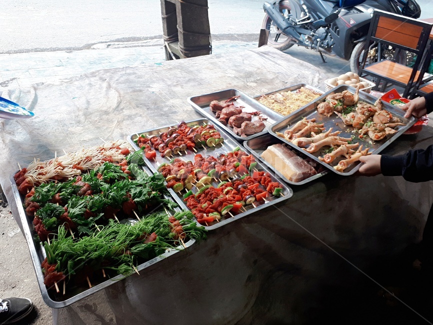 베트남,시장,꼬치,시장풍경,정감있는,음식,식재료,요리,food,cook,meal,dishes,food reserves