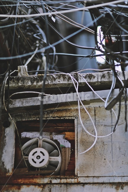전선,환풍기,환풍구,ventilator,electricwire,골목길,alley,빈티지사진,빈티지느낌,빈티지감성,vintage