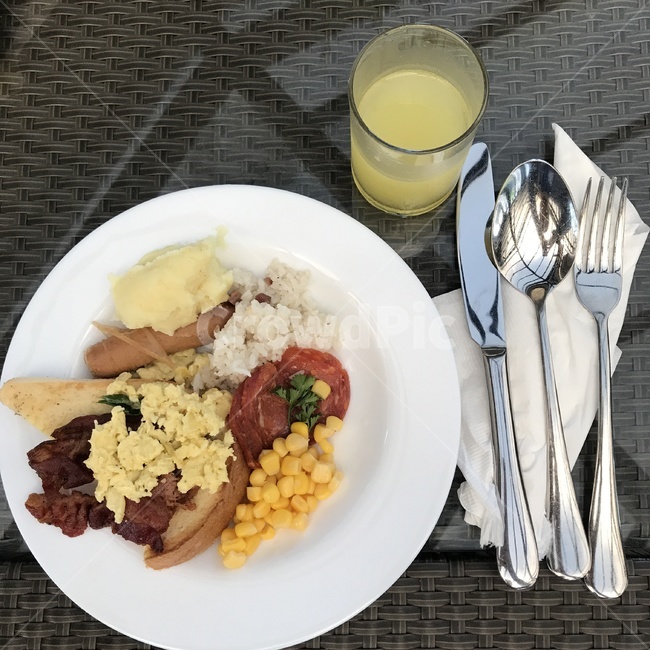 조식,뷔페,아침밥,음식,브런치,다이어트,음식점,카페,가게,호텔,주스,오렌지주스,밥,옥수수,소시지,음식,식재료,요리,food,cook,meal,dishes,food reserves