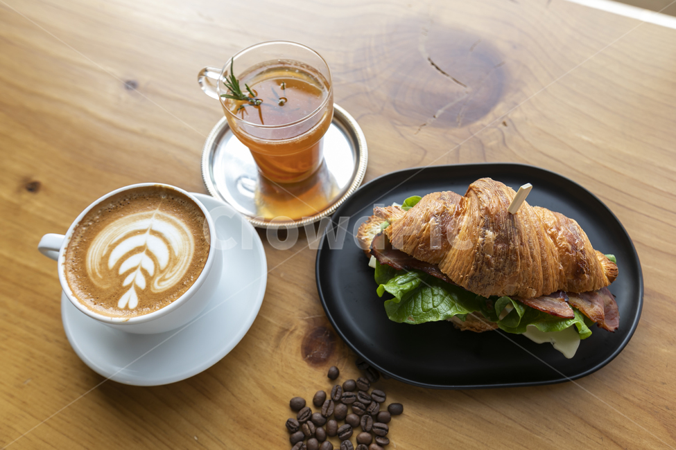 음식,coffeecup,cup,컵,커피,coffee,샌드위치,브런치,음식,식재료,요리,food,cook,meal,dishes,food reserves,양식,서양음식,서양요리,western food,western dishes,western meal,western cook,아침식사,조식,브런치,breakfast,brunch
