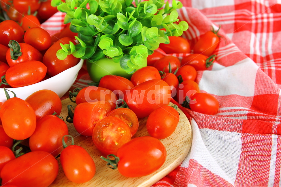 Jujube Cherry Tomato,jujubetomatoes,fruit,tomato,vegetable,vegetables,food,Red,red,fruits,fresh