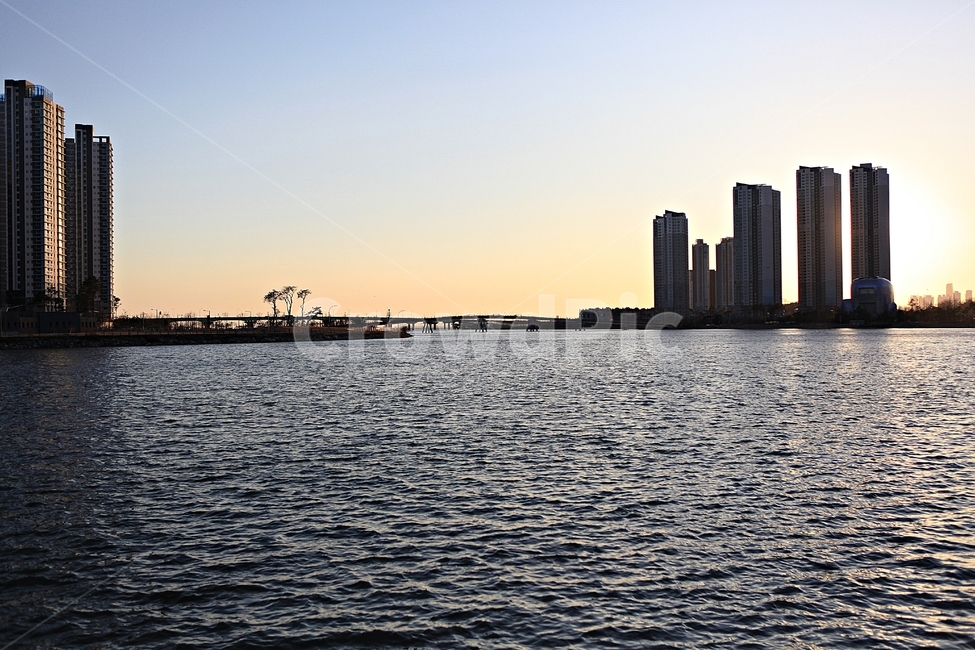 바다,아파트,빛,풍경,자연,배경,도시,풍경,city,landscape,한국도시풍경,한국도시경관,korea cityscape,outdoors,옥외