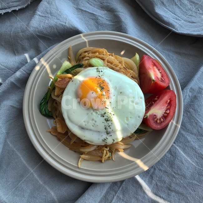 요리,미고랭,음식,데코레이션,food,계란후라이,토마토,반숙,면요리,음식,식재료,요리,food,cook,meal,dishes,food reserves
