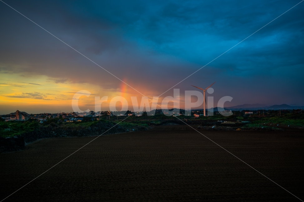 제주도,풍차,태풍전야,무지개,노을,제주도,jeju,jeju island,시골,마을,풍경,landscape,country,rural,town,색깔,색상,색채,색감,color sense,color sensitivity,feeling of color,engine,엔진,machine,기계,motor,모터