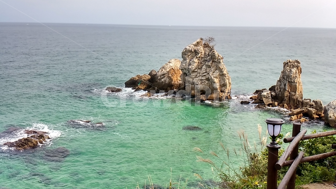 바다,풍경,바위,바닷물,물빛,자연,풍경,nature,landscape,promontory,곶,land,땅,outdoors,옥외,sea,ocean,대양,water,물,shoreline,해안선