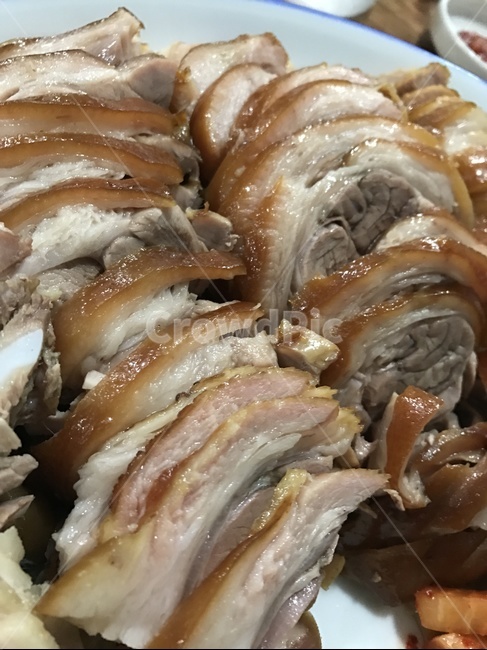 족발,야식,술안주,돼지,배달,음식,안주,pighocks,midnightmeal,sidedishofalcohol,pig,snack,delivery,food,음식,식재료,요리,food,cook,meal,dishes,food reserves,육류,고기,meat
