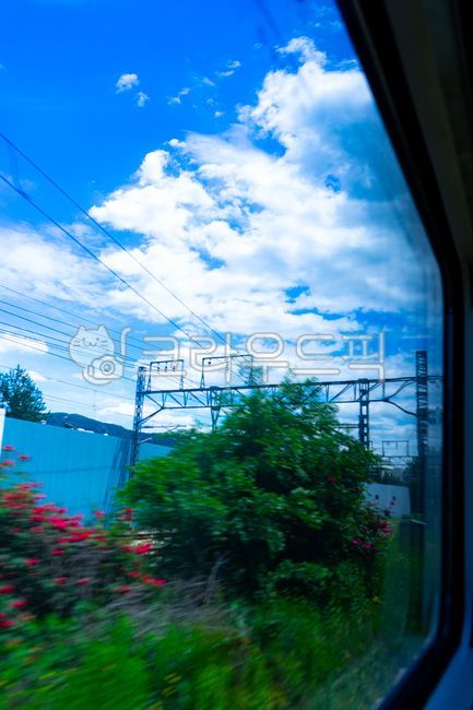 sky,cloud,train road,rail,train