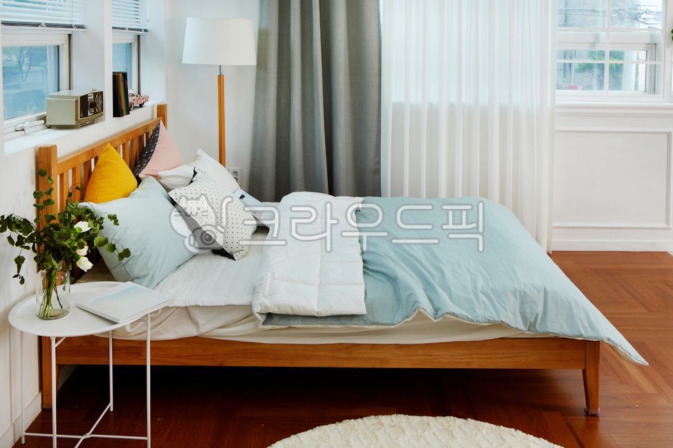 studio,bed,sunshine,woodenbed,inside,furniture,modern architecture,modernarchitecture,tree,It is comfortable,wooden bed,one room,light,comfortable,plant,interiordesign,indoor,curtain,rentalstudio,interior,bedding,pot,living room,Rental Studio,livingroom,i