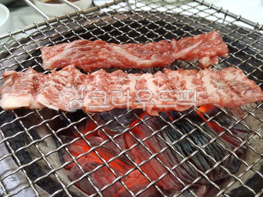 BBQ,Korean beef ribs,Charcoal grill,Korean beef seasoned ribs,eat out,Korean,Korean beef,food