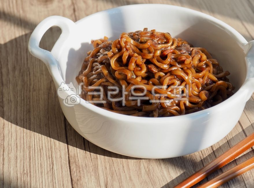 짜장면,짜장라면,라면,인스턴트식품,국수,음식,간편요리,간편식,요리,식사,소스,jajangmyeon,jajangramen,ramen,instantfood,noodle,food,simplecooking,conveniencefood,dish,meal,sauce,음식,식재료,요리,food,cook,meal,dishes,food reserves,면류,면요리,noodles