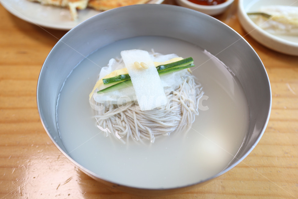 메밀,메밀면,메밀물면,고명,전통음식,강원도음식,메밀국수,여름,음식,면,냉면,면요리,한국음식,한국요리,buckwheat,buckwheatnoodle,국물,bowl,koreannoodle,koreantraditional,traditional,건강,식사,healty,food,noodle,koreanfood,음식,식재료,요리,food,cook,meal,dishes,food reserves,면류,면요리,noodles,한식,한국음식,한국요리,korean food,korean dishes,korean meal,korean cook