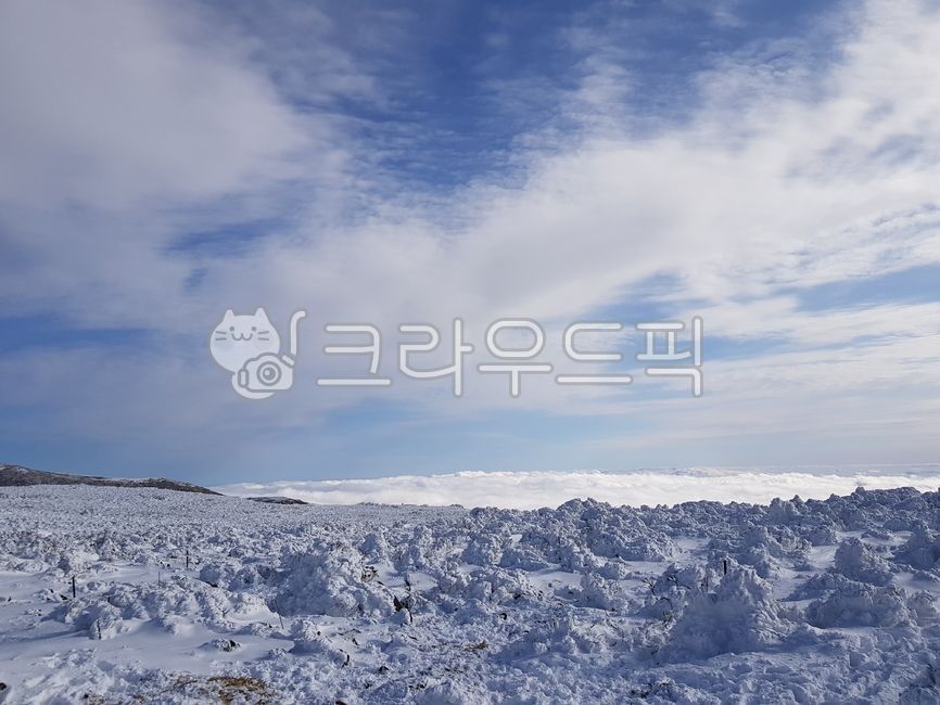 sky,snow scene,nature,ice,cloud,tundra,mountain,outdoors,snow,plateau,Jeju Island,Jeju Island snow sky,glacier,sea of clouds