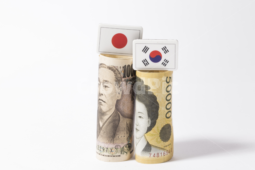 돈,금융,경제,머니,지폐,오마원,만엔,일본,한국,국기,무역전쟁,금융,돈,finance,banking,money
