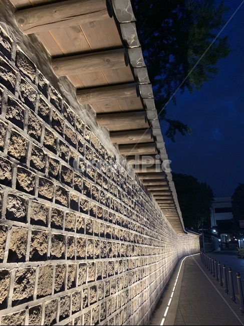 덕수궁,돌담길,서울,돌담,야경,종로,밤,풍경,야경,밤,풍경,nightscape,night,landscape,건축물,건물외관,exterior,building,structure,architecture,construction