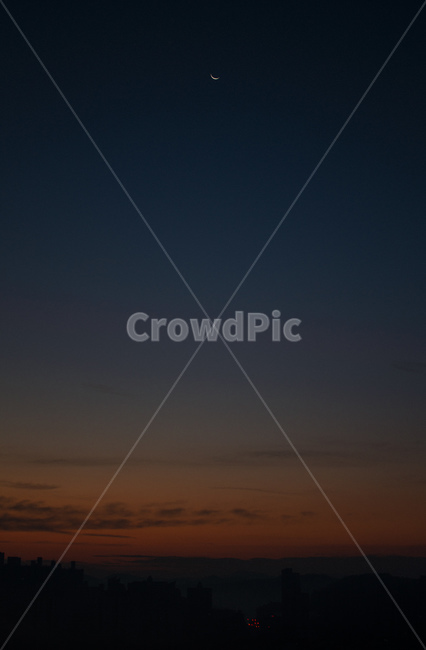 달,눈썹달,초승달,moon,dawn,새벽,daybreak,그라데이션,gradation,nature,자연