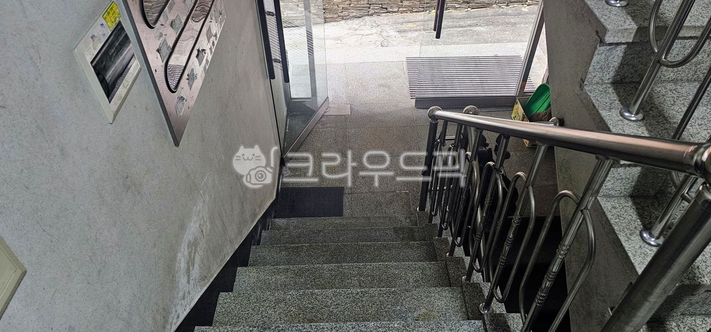 빌라,계단,빌라계단,출입구,빌라출입구
