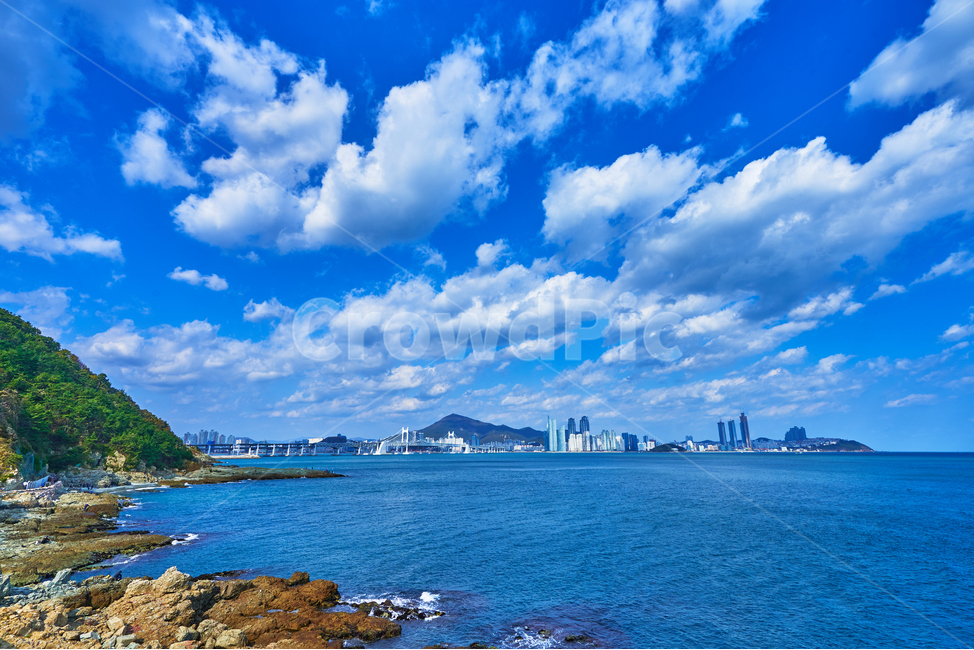 이기대,갯바위,해안,부산,바다,풍경,해운대,파도,하늘,여름,자연,풍경,nature,landscape,outdoors,옥외,weather,날씨,cloud,구름,cumulus,적운,sky,water,물