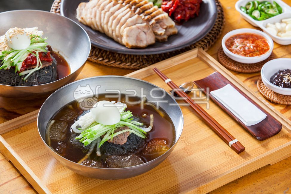 속초냉면,함흥냉면,물냉면,냉면,냉면사리,비빔냉면,물냉,비냉,음식,식사,요리,사발,food,음식,식재료,요리,food,cook,meal,dishes,food reserves
