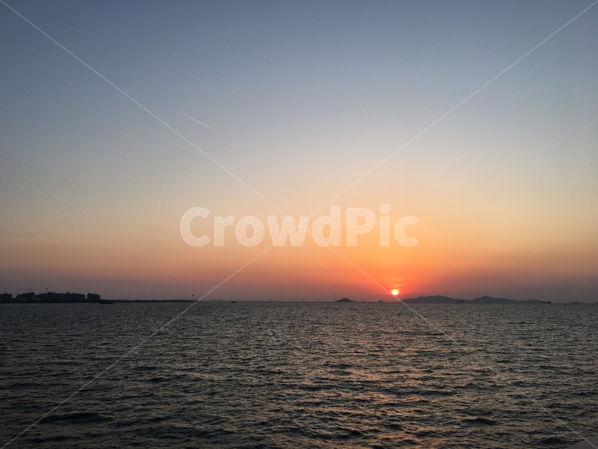 서해일몰,노을,일몰,붉은하늘,서쪽하늘,서해,서해안,서해바다,파란색,주황색,붉은색,새,갈매기,분위기,파도,sunset,nature,자연,sky,하늘,dusk,황혼,redsky,쓸쓸함