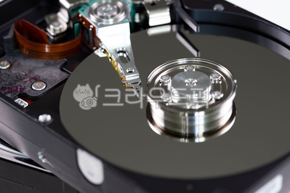 data,document,save,hard disk,computer,file,Opening,record,physical,signal,write,storage device,close up,storage medium,read,surface,metal,equipment,technology,Gouging,Contact,science,self,back up,information,drive,open,object