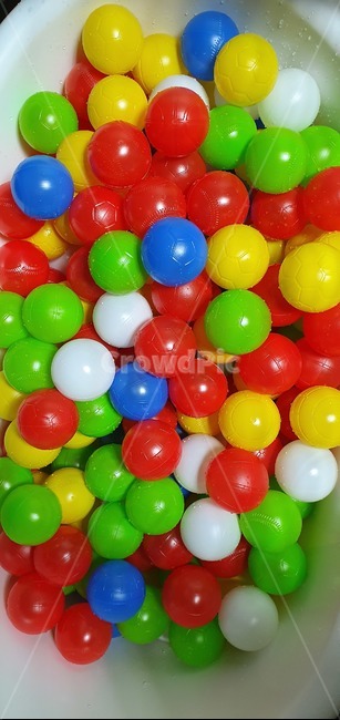 공,colorful,color,ball,빨강,노랑,파랑,형형색색