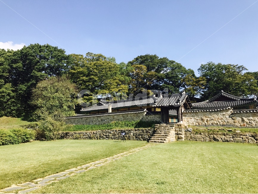 해미읍성,잔디,한옥,읍성,고즈넉,한국전통,한국문화,korean traditional,korean culture,건축물,건물외관,exterior,building,structure,architecture,construction