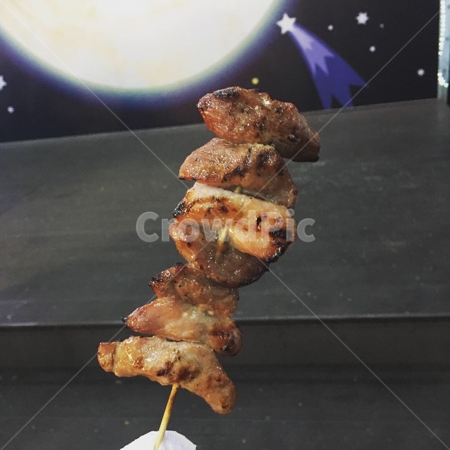 꼬치,돼지고기꼬치,고기꼬치,길거리음식,음식