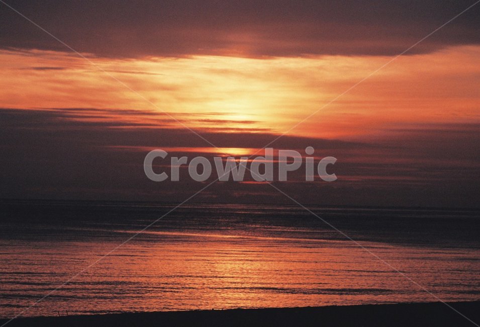 nature,자연,outdoors,옥외,sky,하늘,새벽,redsky,붉은하늘,일출,아침,sunrise,자연,풍경,nature,landscape,sunset,일몰,red sky,붉은 하늘,dusk,황혼,dawn