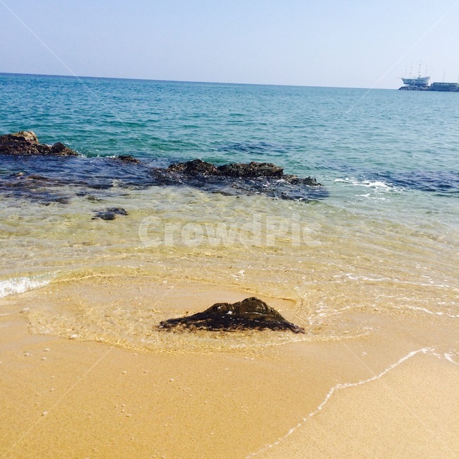 파란바다,파란하늘,섬,하늘,날씨,맑음,자연,풍경,nature,landscape,outdoors,옥외,ocean,대양,sea,바다,water,물,shoreline,해안선