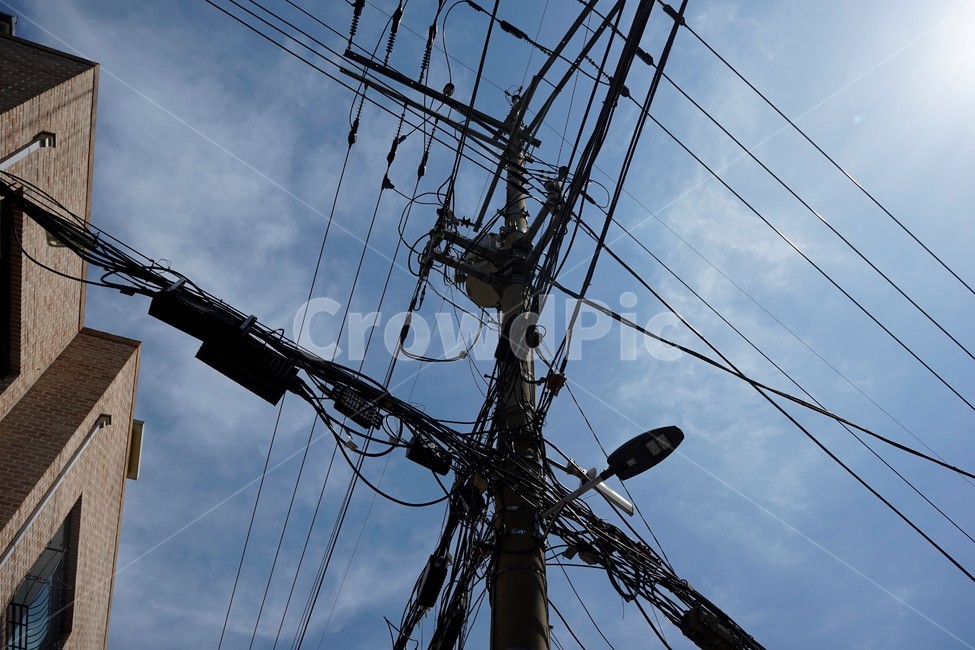 전기줄,전신주,하늘,blue,cable,electric,electricity,energy,pole,power,sky,structure,technology,wire