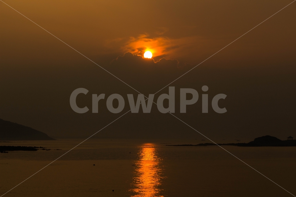 제주도,노을,바다,구름,저녁,자연,풍경,nature,landscape,sunlight,햇빛,outdoors,옥외,sky,하늘,dusk,황혼,red sky,붉은 하늘,dawn,새벽,sunset,일몰,flare,플레어,light,빛