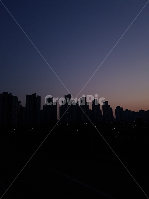 밤,달,night,moon,아파트,apartment,역광,야경,밤,풍경,nightscape,night,landscape,도시,city,nature,자연,outdoors,옥외,silhouette,실루엣