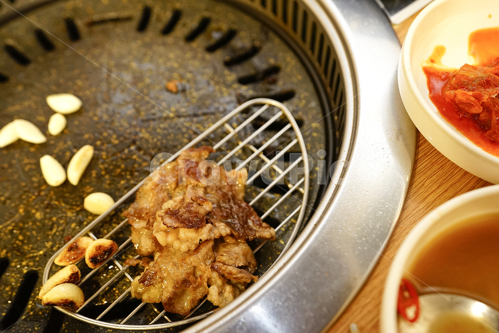 고기,차돌박이,육류,육식,안주,술안주,푸드,음식,안줏거리,안주거리,꼬기,구이,먹거리,술자리,한식,음식,식재료,요리,food,cook,meal,dishes,food reserves,육류,고기,meat