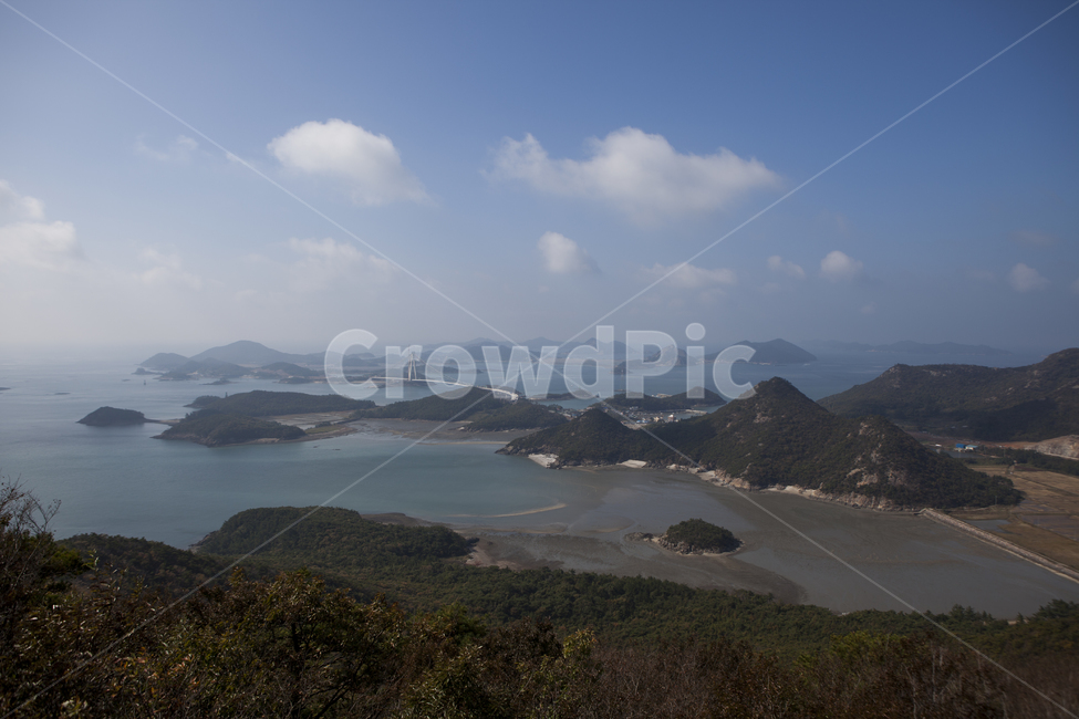 호수,하늘,구름,blue,sky,산,여름,가을바다,자연,풍경,nature,landscape,land,땅,outdoors,옥외,ocean,대양,sea,바다,water,물,shoreline,해안선,promontory,곶,coast,연안