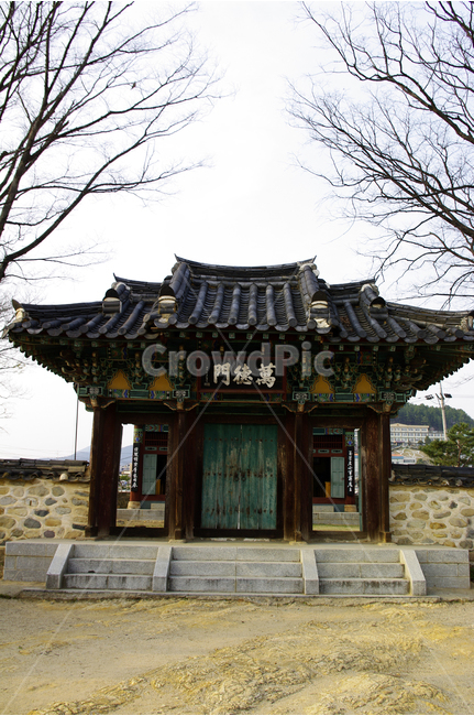 한국,밀양,영남루,누각,문,한국전통,한국문화,korean traditional,korean culture,건축물,건물외관,exterior,building,structure,architecture,construction