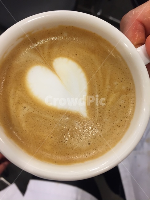 커피,하트,라떼아트,크림,바리스타,coffeecup,커피컵,drink,라떼,커피,카페,coffee,cafe