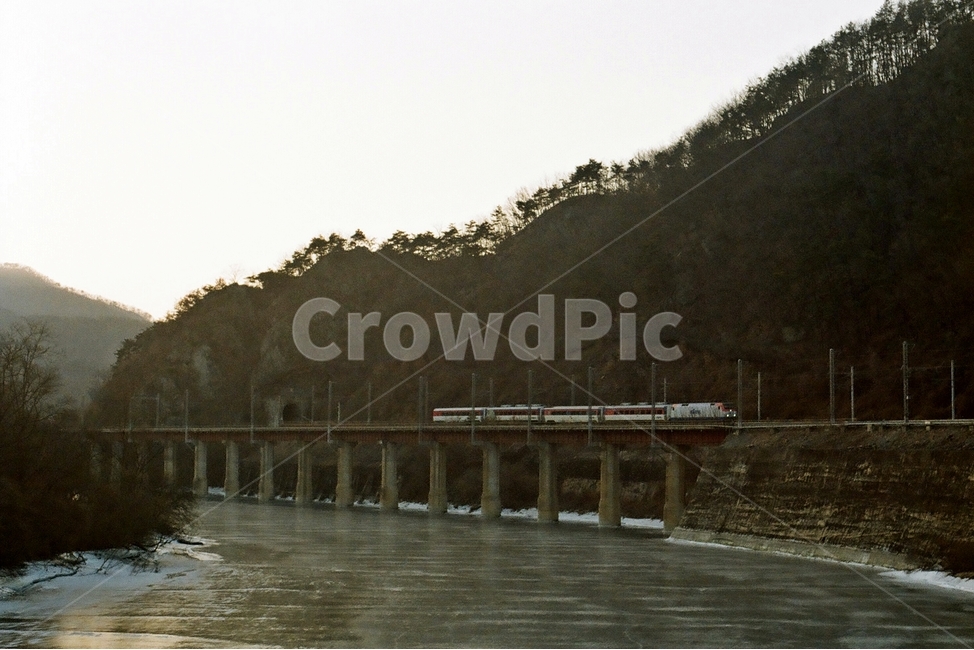 기차길,기찻길,기차,철도,열차,겨울,계절,winter,season,교통,교통수단,traffic,transportation