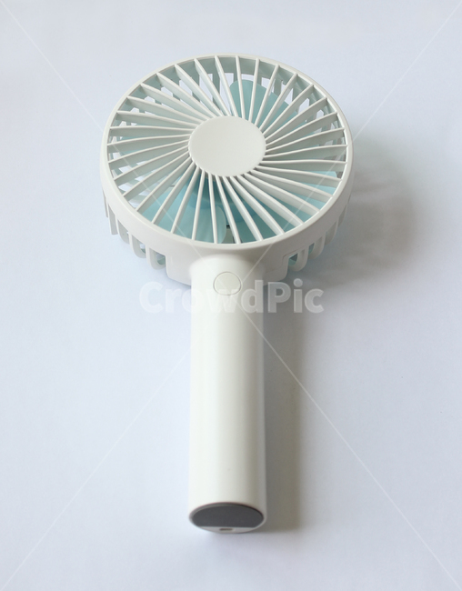 미니,미니선풍기,손선풍기,선풍기,받침대,팬,생활용품,기계,흰배경,하얀색,화이트,그림자,제품,물건,여름용품,소품,여름,파랑,블루,파란색