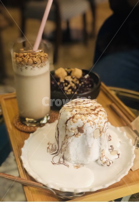 카페,커피,조리퐁라떼,몽블랑,생크림,디저트,크림빵,커피,카페,coffee,cafe