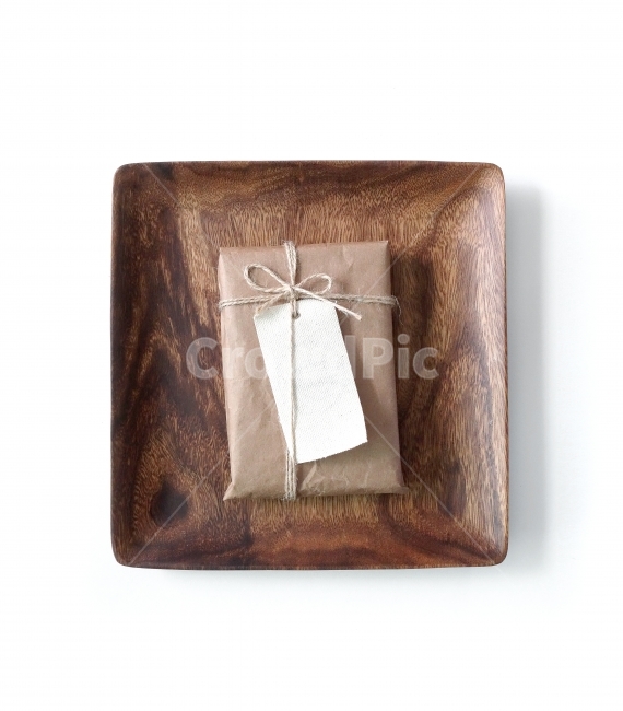나무접시,말린식물,선물,이벤트,선물상자,종이포장,선물포장,태그,리본,질감,소품,나무무늬,prop,object,gift,event,driedplant,square,woodplate,texture,whitebackground,kitchentools,giftbox,tag,memo,기념일,축하,anniversary,congratulation,celebrate,celebration,사물,물건,오브젝트,thing,object,matter,연출,컨셉,콘셉,direction,concept,누끼,remove background