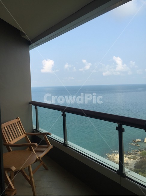 발코니,balcony,호텔발코니,호텔오션뷰,호텔바다,호텔뷰,발코니의자,의자,chair,테라스,호텔테라스