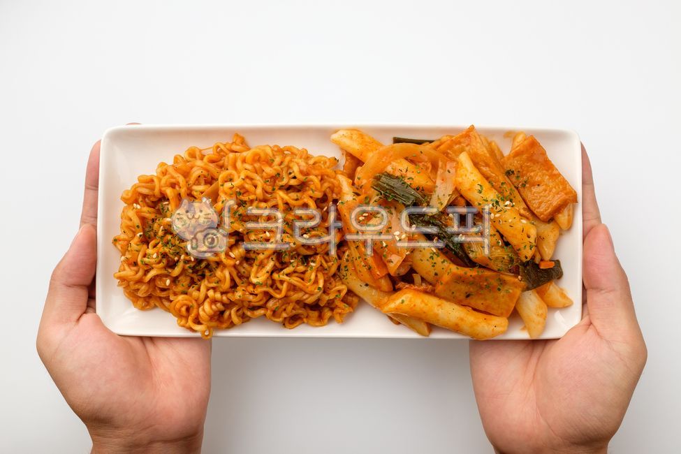 떡볶이,라면,한국음식,한국문화,야채,채소,떡,음식,식사,식품,식료품,요리,재료,식재료,음식재료,매운,달콤한,양념,소스