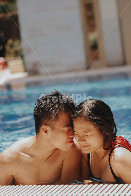 수영장,여름,노리원,커플,20대커플,couplegoal,swimmingpool,여름,계절,summer,season,사람,인물,인간,human,person,연인,커플,사랑,lover,couple,여행,휴가,traveling,vacation,trip,water,물