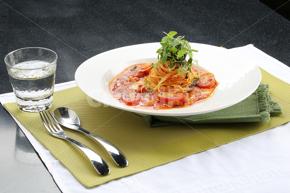 스파게티,파스타,면요리,해물스파게티,면,크림파스타,해물,해물요리,국수,국수요리,음식사진,음식,요리,요리법,조리,조리법,요리책,쿠킹,밀가루,아침식사,점심식사,저녁식사,접시,식사,새싹,새싹요리,푸드,식기,소스,야채,토마토,식재료,spaghetti,food,cook,음식,식재료,요리,food,cook,meal,dishes,food reserves,면류,면요리,noodles,양식,서양음식,서양요리,western food,western dishes,western meal,western cook,연출,컨셉,콘셉,direction,concept