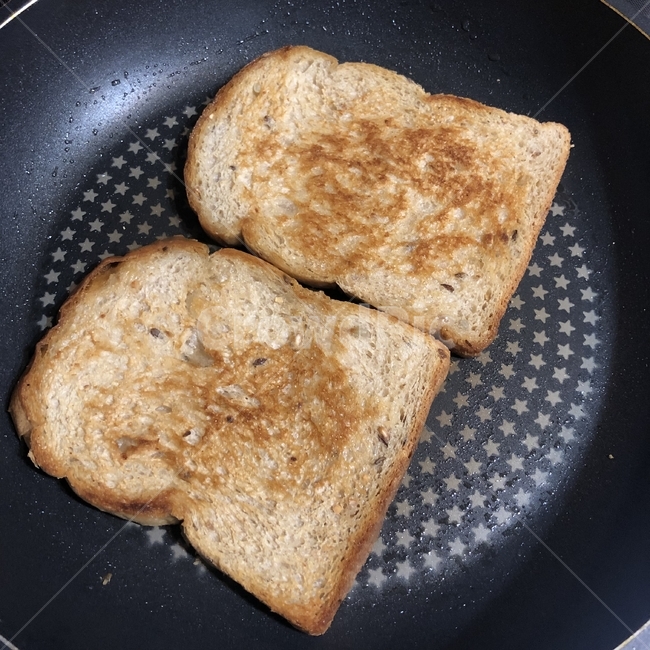 토스트,식빵,빵,브런치,프라이팬,후라이팬,toast,bread,brunch,frypan