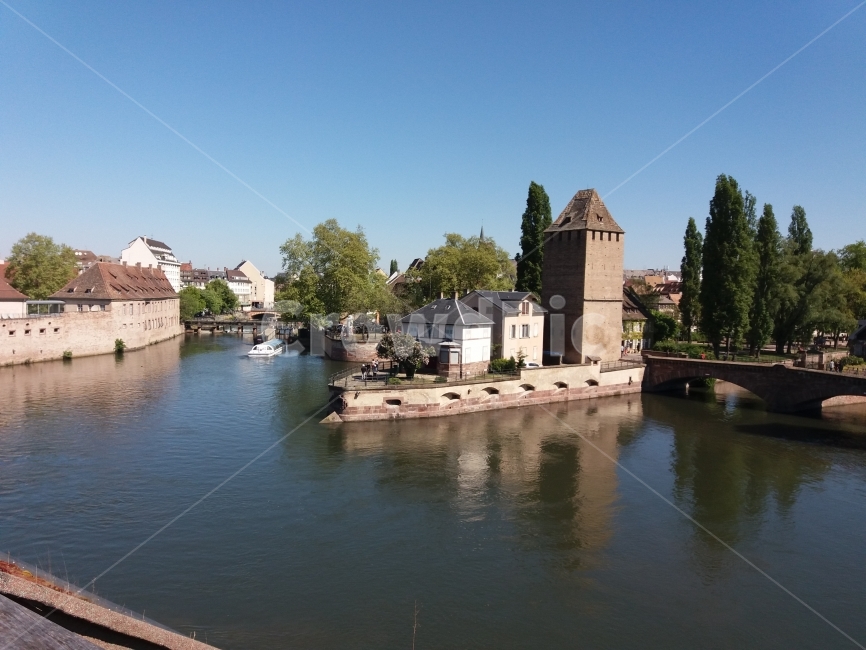 프랑스,스트라스부르,strasbourg,프랑스여행,유럽도시,도시,풍경,city,landscape,해외,외국,세계,foreign,oversea,world,세계도시풍경,해외도시풍경,외국도시풍경,world cityscape,architecture,건축물,castle,성,building,건물,water,물,fort,요새,moat,해자 외호