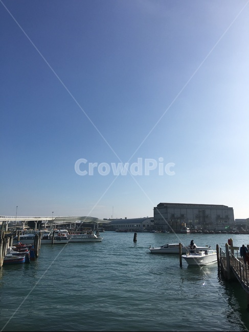 water,물,port,포트,dock,독,선박,vessel,차량,transportation,베니스,베네치아,이탈리아,물의도시,파란하늘,bluesky