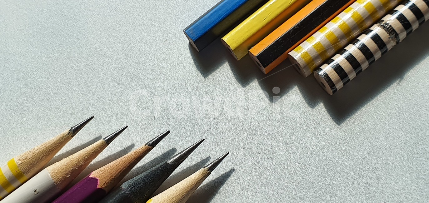 필기구,나무,흑연,연필심,object,sharp,equipment,art,drawing,isolated,tool,draw,write,design,graphite,background,office,work,white,simple,wood,tip,study,school,college,wooden,concept,lead,learn,graphic,color,pencil,연필