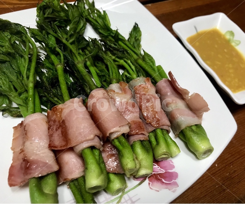 한식,두릅베이컨말이,술안주,제철음식,간단요리,쉬운요리,건강식,음식,식재료,요리,food,cook,meal,dishes,food reserves